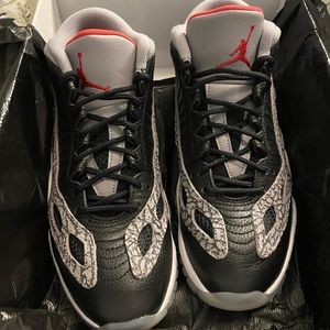 Nike air Jordan 11 retro low IE